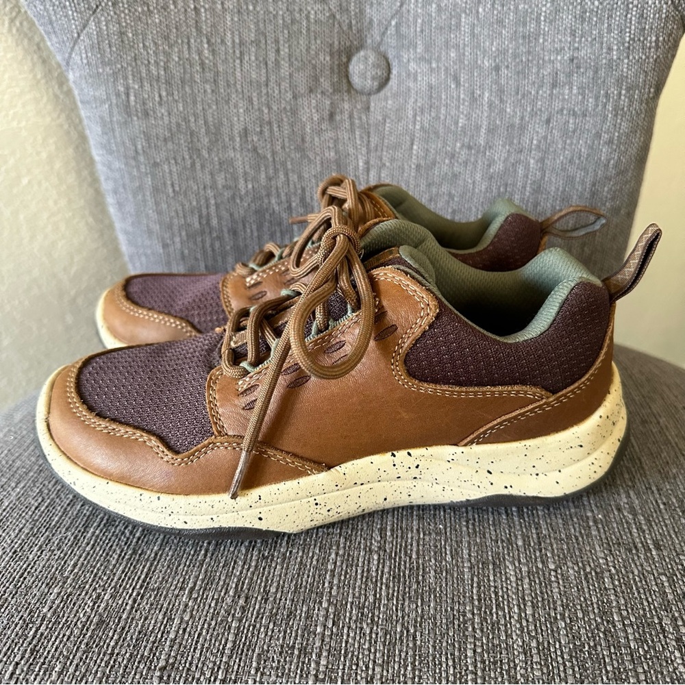 L.L. Bean Traverse Trail Sneakers - Picture 4 of 11